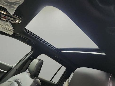 New 2025 Jeep Grand Cherokee Limited image 9