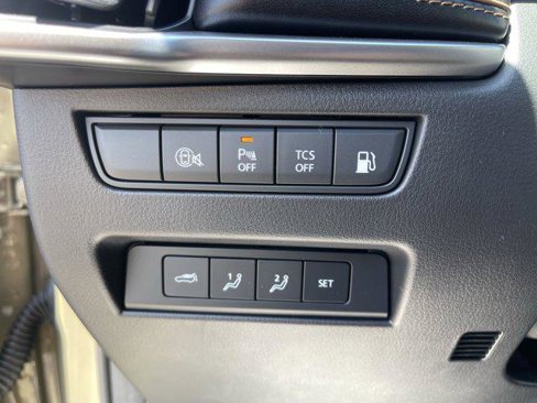 New 2025 MAZDA CX-70 Plug-In Hybrid w/ Premium Plus image 35