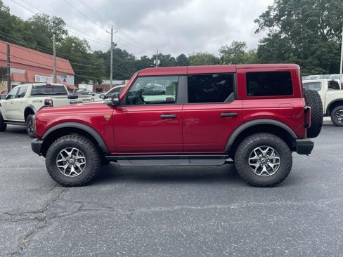 New 2025 Ford Bronco Badlands image 2
