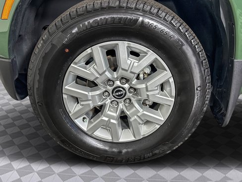 Used 2024 Nissan Frontier SV w/ SV Convenience Package image 30