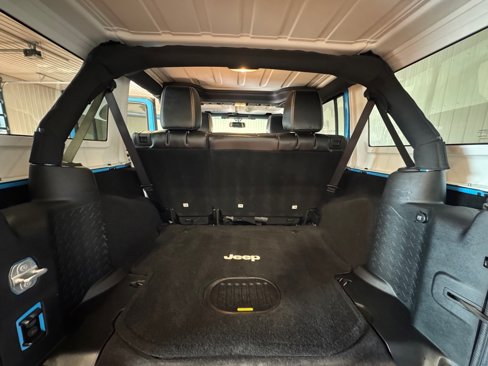 Used 2017 Jeep Wrangler Sport image 31