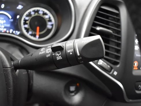 Used 2023 Jeep Cherokee Altitude Lux image 26