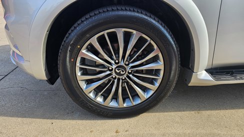Used 2019 INFINITI QX80 Luxe image 14