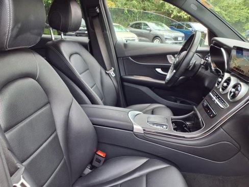 Used 2022 Mercedes-Benz GLC 300 4MATIC image 20