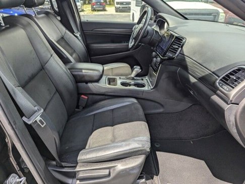 Used 2019 Jeep Grand Cherokee Altitude image 32