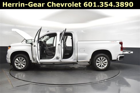 Used 2023 Chevrolet Silverado 1500 Custom image 39