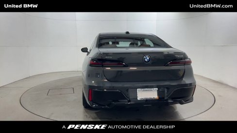 New 2026 BMW 750e xDrive w/ Executive Package image 7