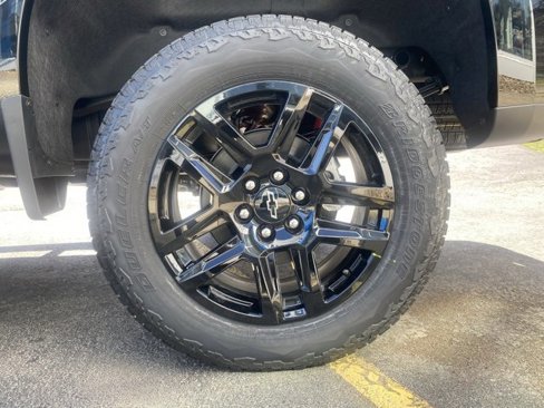 New 2025 Chevrolet Silverado 1500 Custom Trail Boss w/ Turbomax Blackout Package image 15