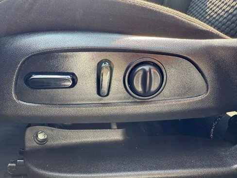 Used 2021 GMC Terrain SLE image 39
