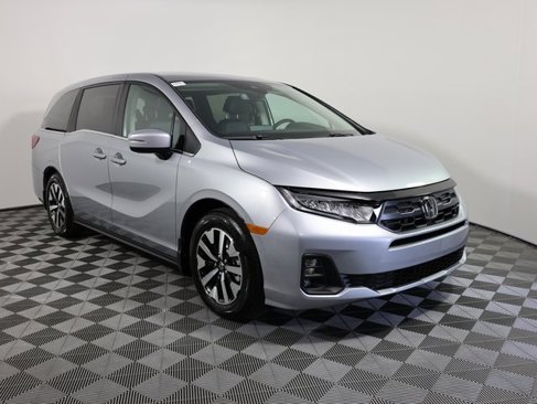 New 2026 Honda Odyssey EX-L image 3