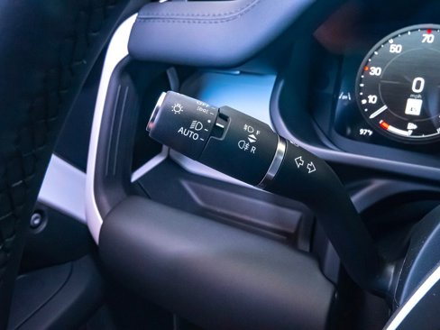 New 2025 Land Rover Defender 90 S image 12