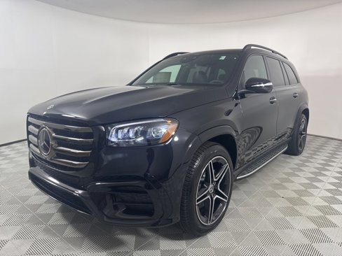 New 2026 Mercedes-Benz GLS 450 4MATIC image 3