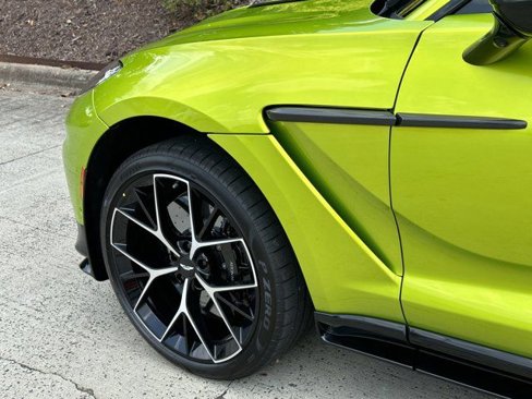 New 2025 Aston Martin DBX 707 image 9
