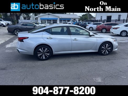 Used 2022 Nissan Altima 2.5 SV image 6
