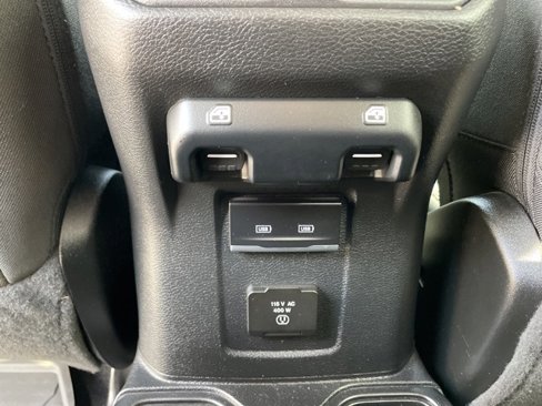 Used 2022 Jeep Gladiator Sport image 13