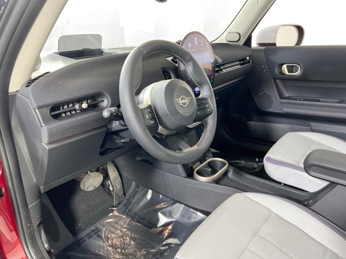 Used 2025 MINI Cooper S image 9