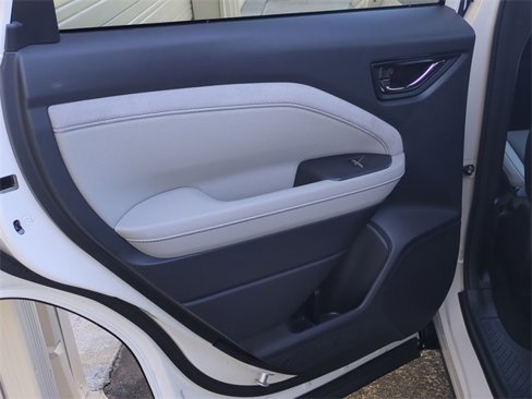 New 2025 Subaru Forester Limited image 29