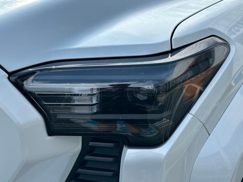 Certified 2025 Toyota Tacoma TRD Sport image 9
