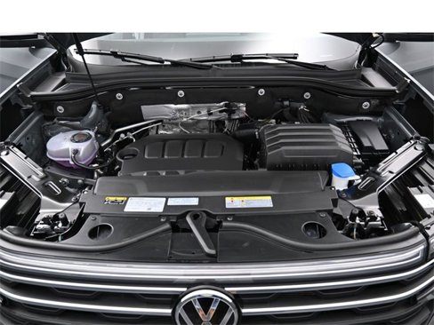 New 2025 Volkswagen Atlas Peak Edition SE image 15