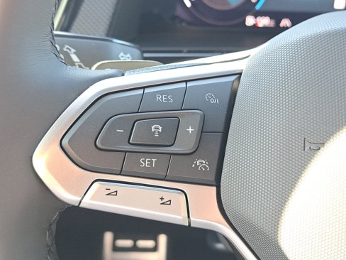 New 2026 Volkswagen Atlas Cross Sport SEL Premium R-Line image 21