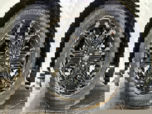 New 2026 INFINITI QX80 Sensory image 10