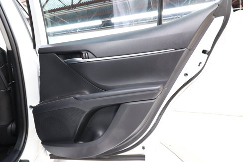 Used 2024 Toyota Camry SE image 23