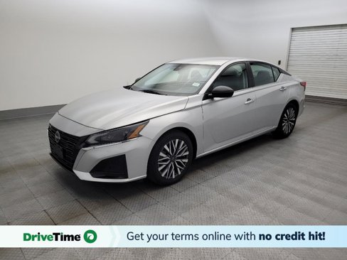 Used 2024 Nissan Altima 2.5 SV image 1