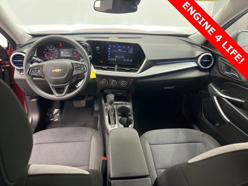 Used 2024 Chevrolet Trax LS image 22