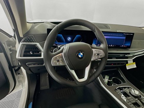 New 2026 BMW X7 xDrive40i w/ Executive Package image 15