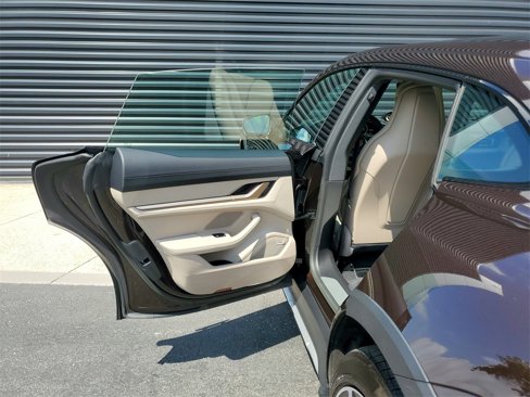 Certified 2023 Porsche Taycan 4S image 17