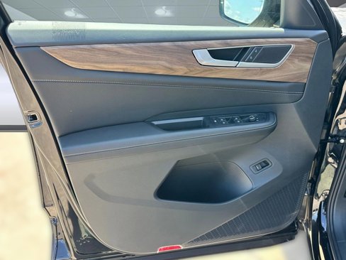 New 2026 Volkswagen Atlas SE image 11