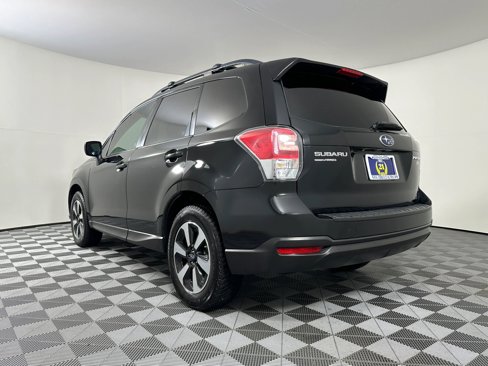 Used 2017 Subaru Forester 2.5i Premium image 14