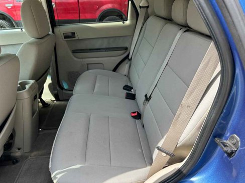 Used 2010 Ford Escape XLT image 11