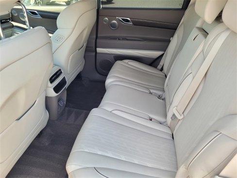 Used 2023 Genesis GV80 2.5T w/ Advanced Package image 9