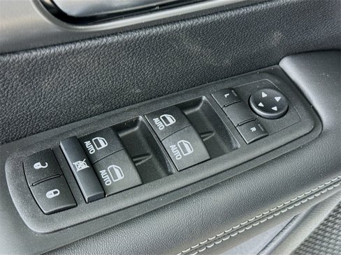 New 2026 Chrysler Pacifica Select image 19