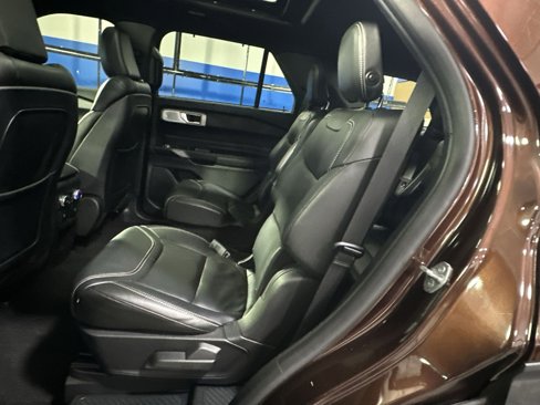 Used 2020 Ford Explorer ST w/ ST Street Pack image 28