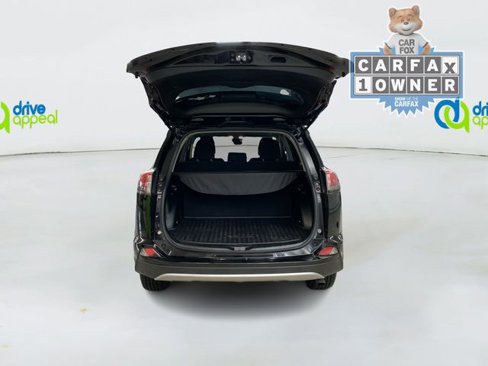 Used 2017 Toyota RAV4 XLE image 14