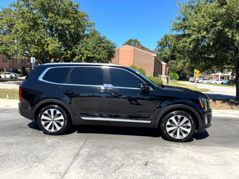 Used 2020 Kia Telluride EX w/ EX Premium Package image 3