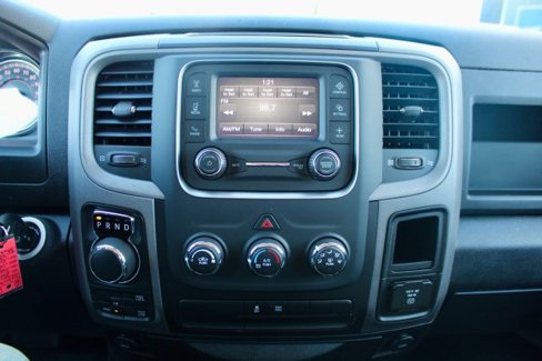 New 2023 RAM 1500 4x4 Crew Cab Classic w/ Chrome Appearance Group image 23