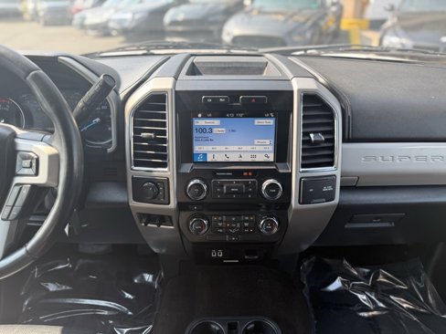 Used 2018 Ford F250 Lariat image 23