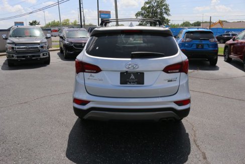 Used 2018 Hyundai Santa Fe Sport image 7