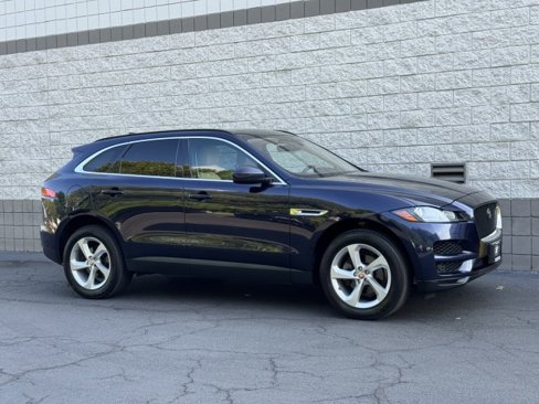 Used 2019 Jaguar F-PACE Premium image 4