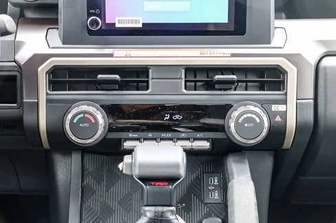 New 2025 Toyota Tacoma TRD Off-Road image 17