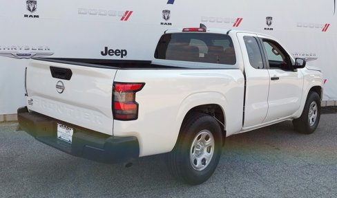 Used 2024 Nissan Frontier S w/ S Utility Package image 5