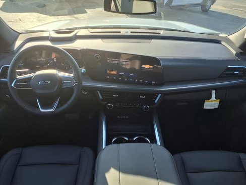 New 2026 Chevrolet Suburban Z71 w/ Comfort Package image 3