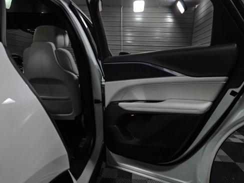 Used 2024 Cadillac Lyriq Luxury w/ LPO, Floor Liner Package image 37