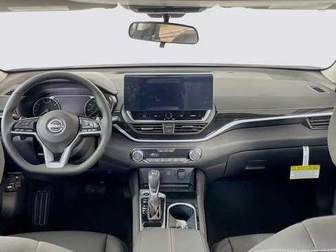New 2025 Nissan Altima 2.5 SR w/ SR Premium Package image 3