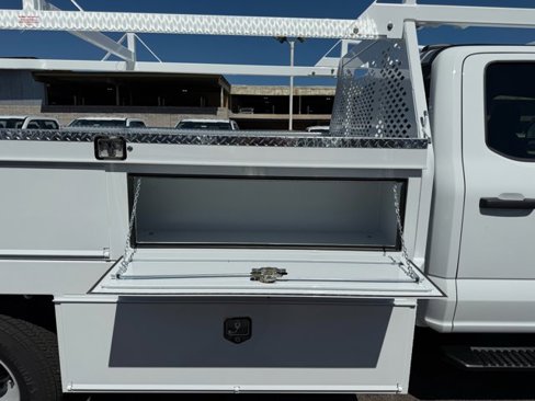 New 2026 Ford F550 4x4 Crew Cab Super Duty image 7