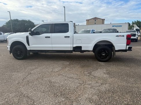 Used 2023 Ford F250 XL w/ STX Appearance Package image 7