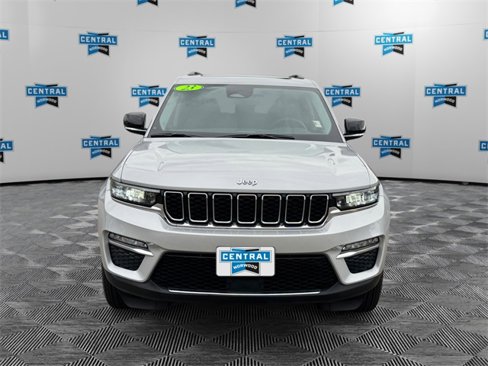 Used 2023 Jeep Grand Cherokee 4WD 4xe image 9
